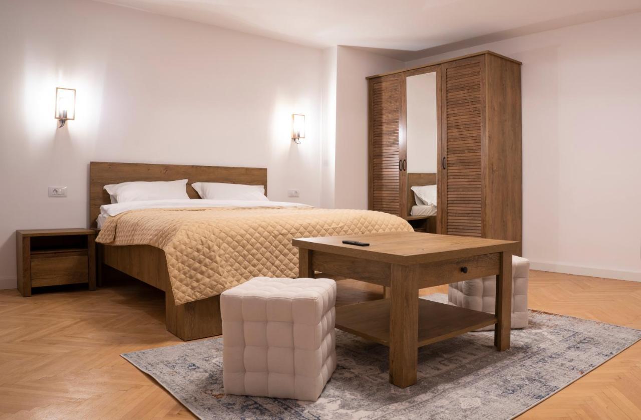 Coban Residence - A4 - Rustic Apartment Braşov Eksteriør bilde