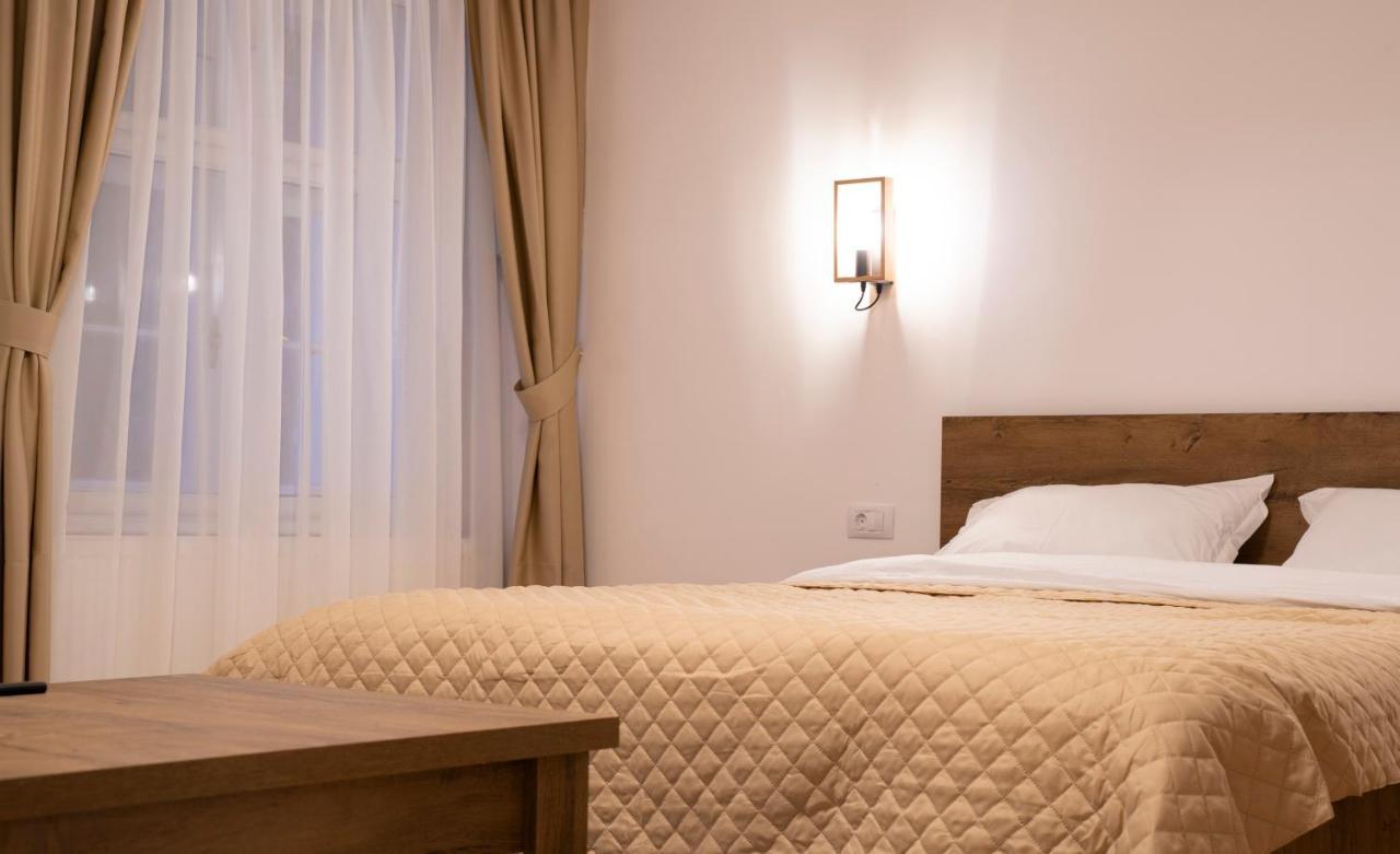 Coban Residence - A4 - Rustic Apartment Braşov Eksteriør bilde